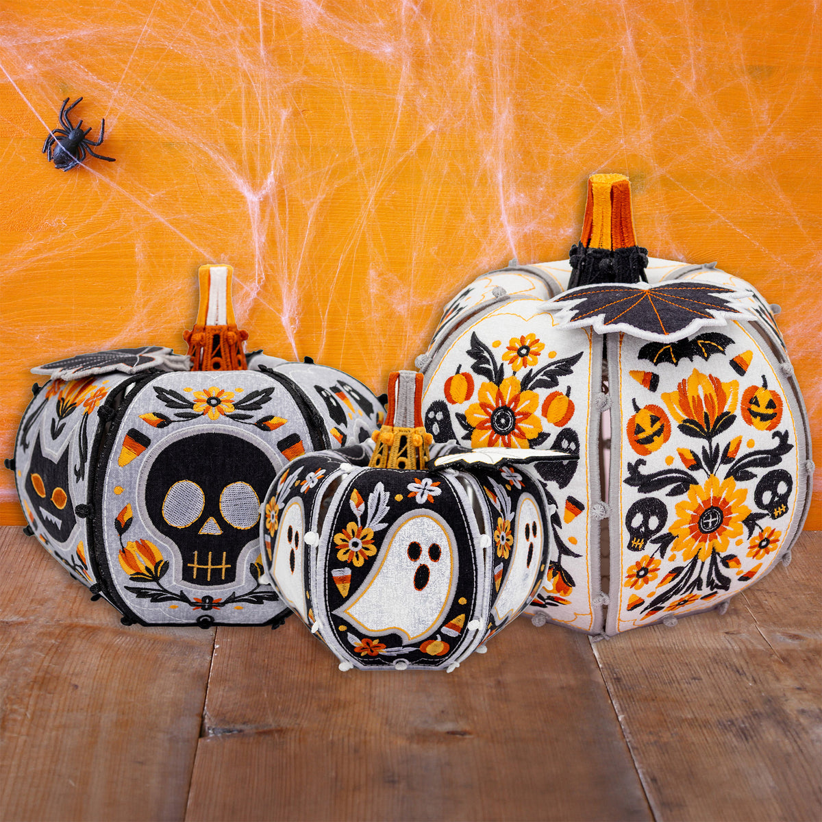 Freestanding Midnight Garden Pumpkins - 13040