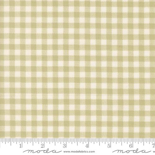 Handmade Sweetness Quilt - Checks Checks and Plaids Gingham Pear - 31797 19QC-MO