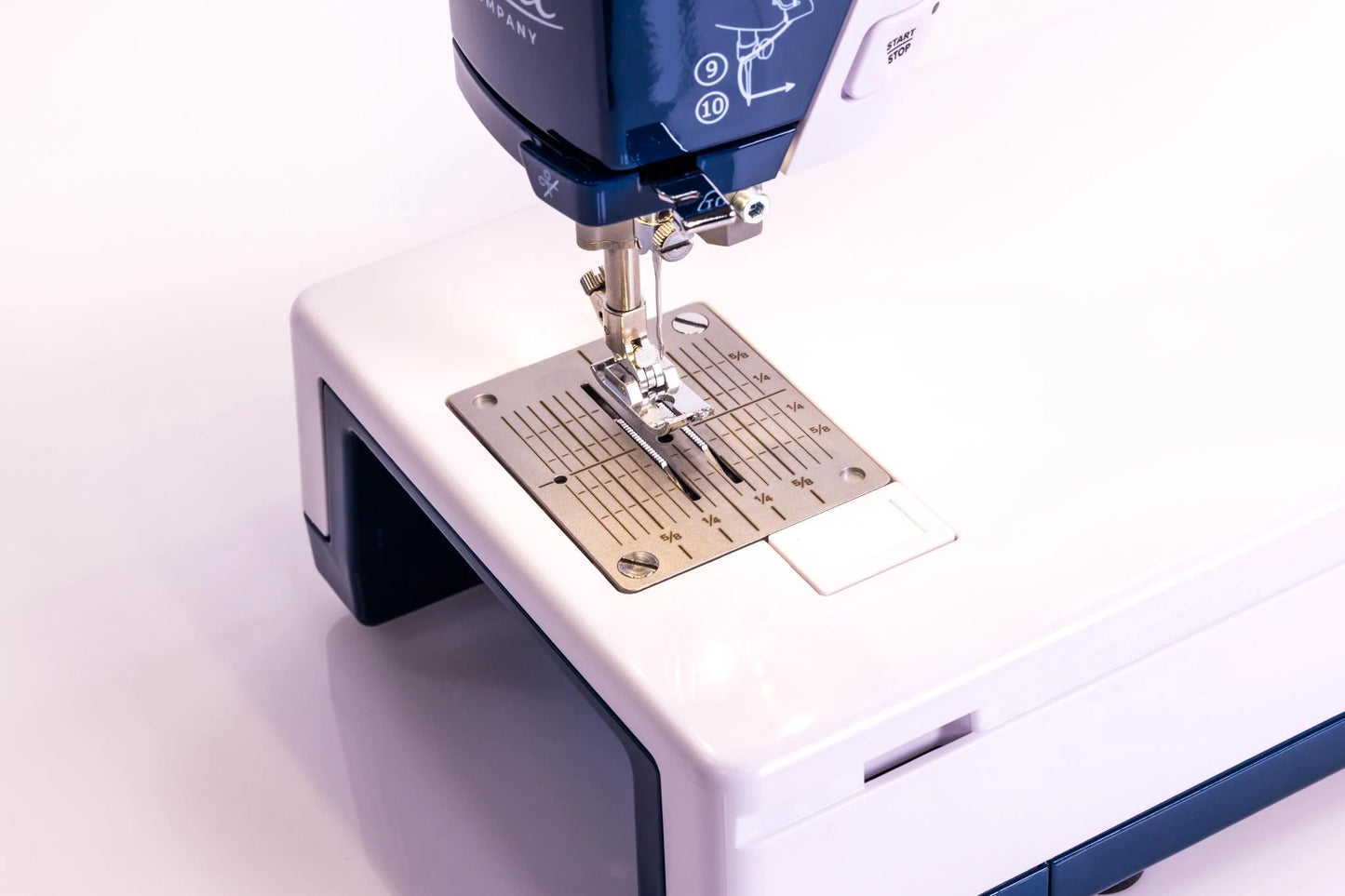 Little Rebel Straight Stitch Machine