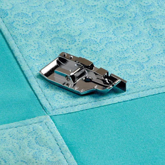 1/4" Quilting Foot with Guide