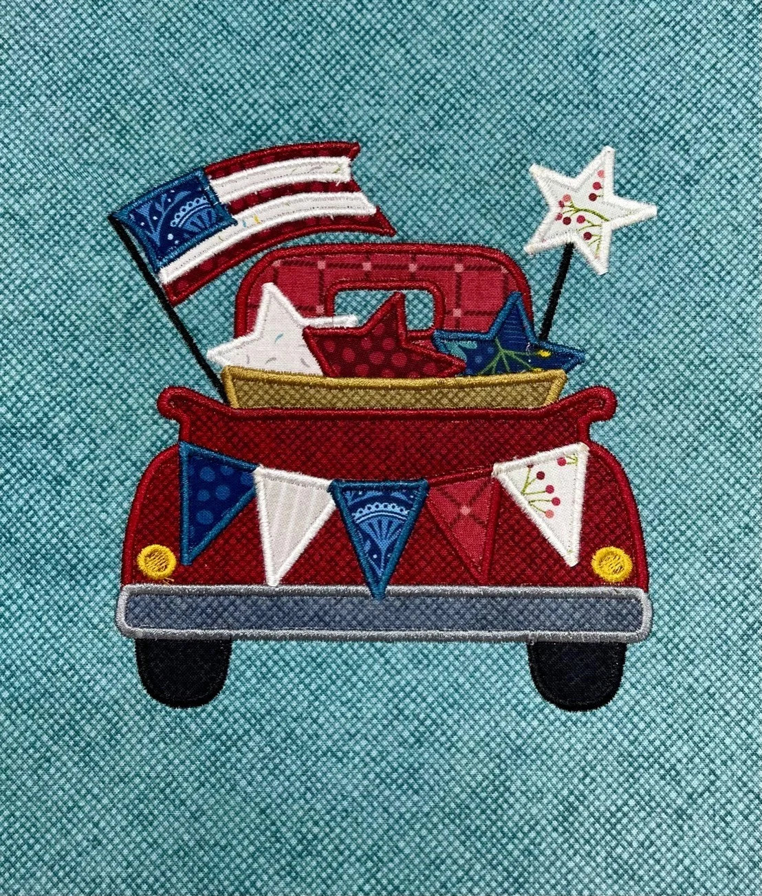 Liberty Heights on Wander Lane - Embroidery Designs